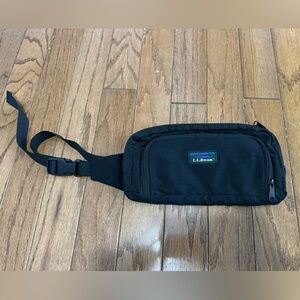 L.L. Bean Black Vintage Belt Bag